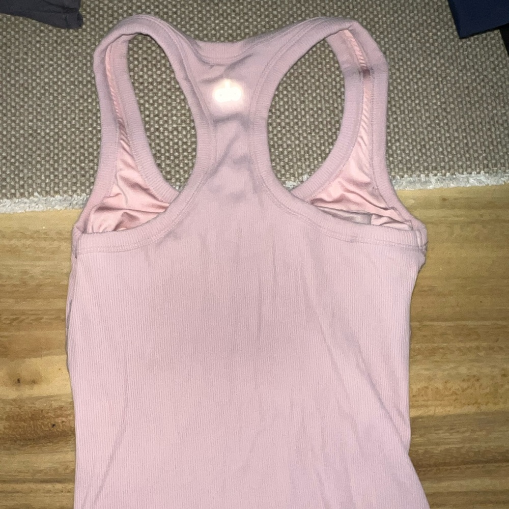 ALO YOGA SHIRT
